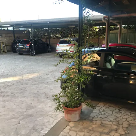 Albina فندق مبيت وإفطار