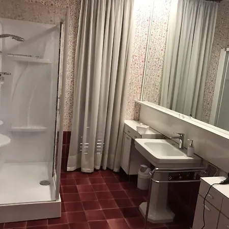 Albina Bed & Breakfast 4*