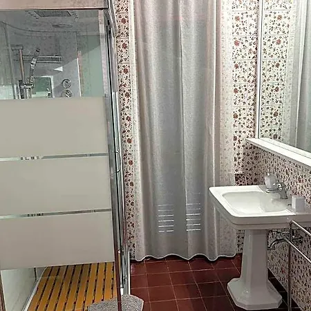 Albina Bed & Breakfast 4*